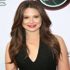 Katie Lowes